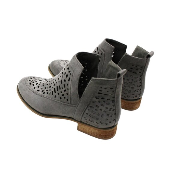Journee Collection Bootie - Picture 6 of 7